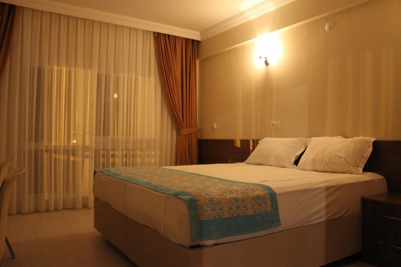 Akpinar Hotel Altintas Bagian luar foto